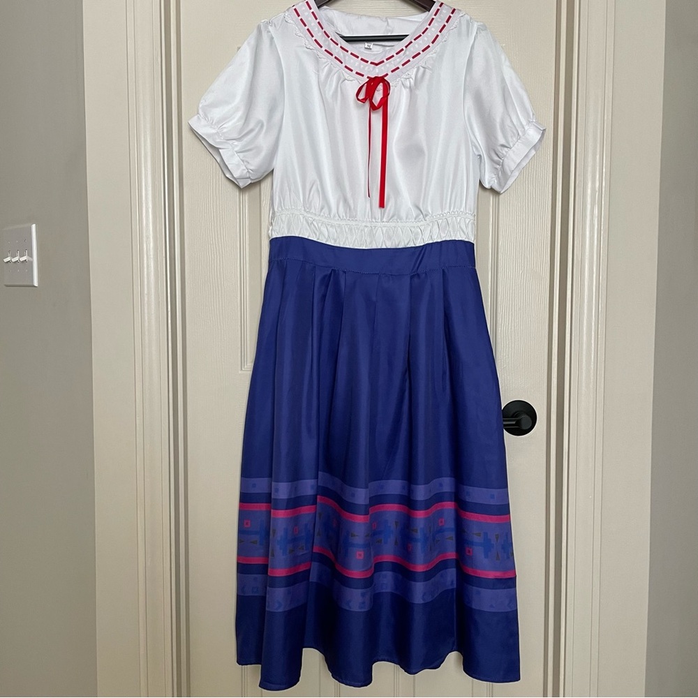 Chic White and Blue Midi Dress with Red Details